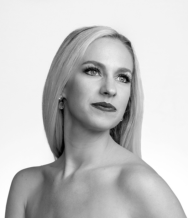 Portrait of Carlee Snyder Chastagner